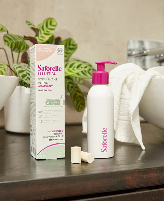SAFORELLE Soothing Intimate Wash ESSENTIAL Starter Kit